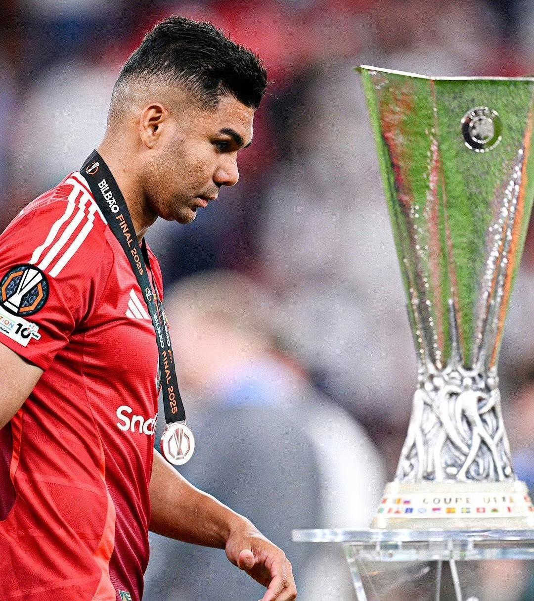 -足总杯赛程吃紧，曼联窗口期更衣室发声，管理层满意，控场能力受关注