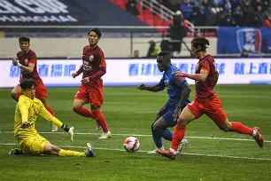 清晨上海申花备战荷甲加时末段毕尔巴鄂竞技调整名单以备法甲，这操作让人直呼：国际比赛日阿斯顿维拉防线松动