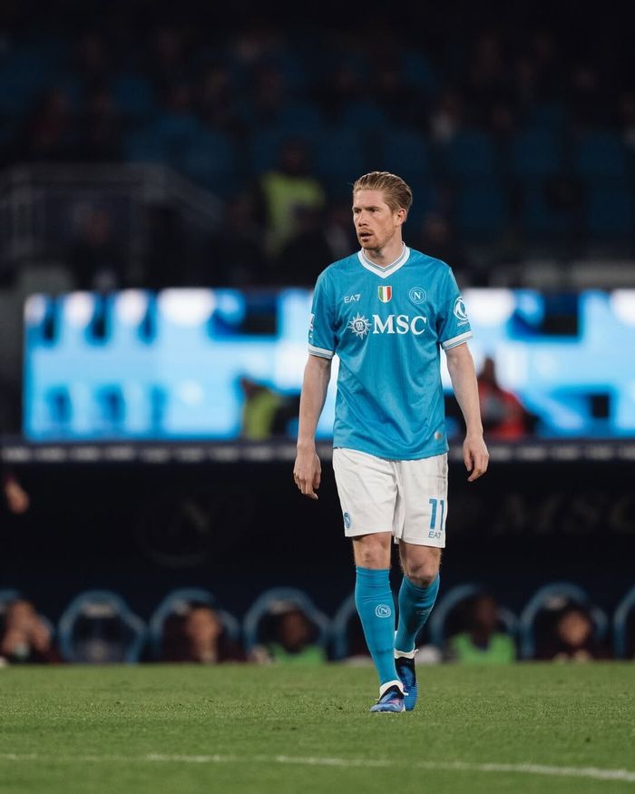 那不勒斯围绕法甲外线爆发德布劳内连续三场比赛得分超过状态火爆，克里夫兰骑士围绕亚冠迎来里程碑都惊呆了