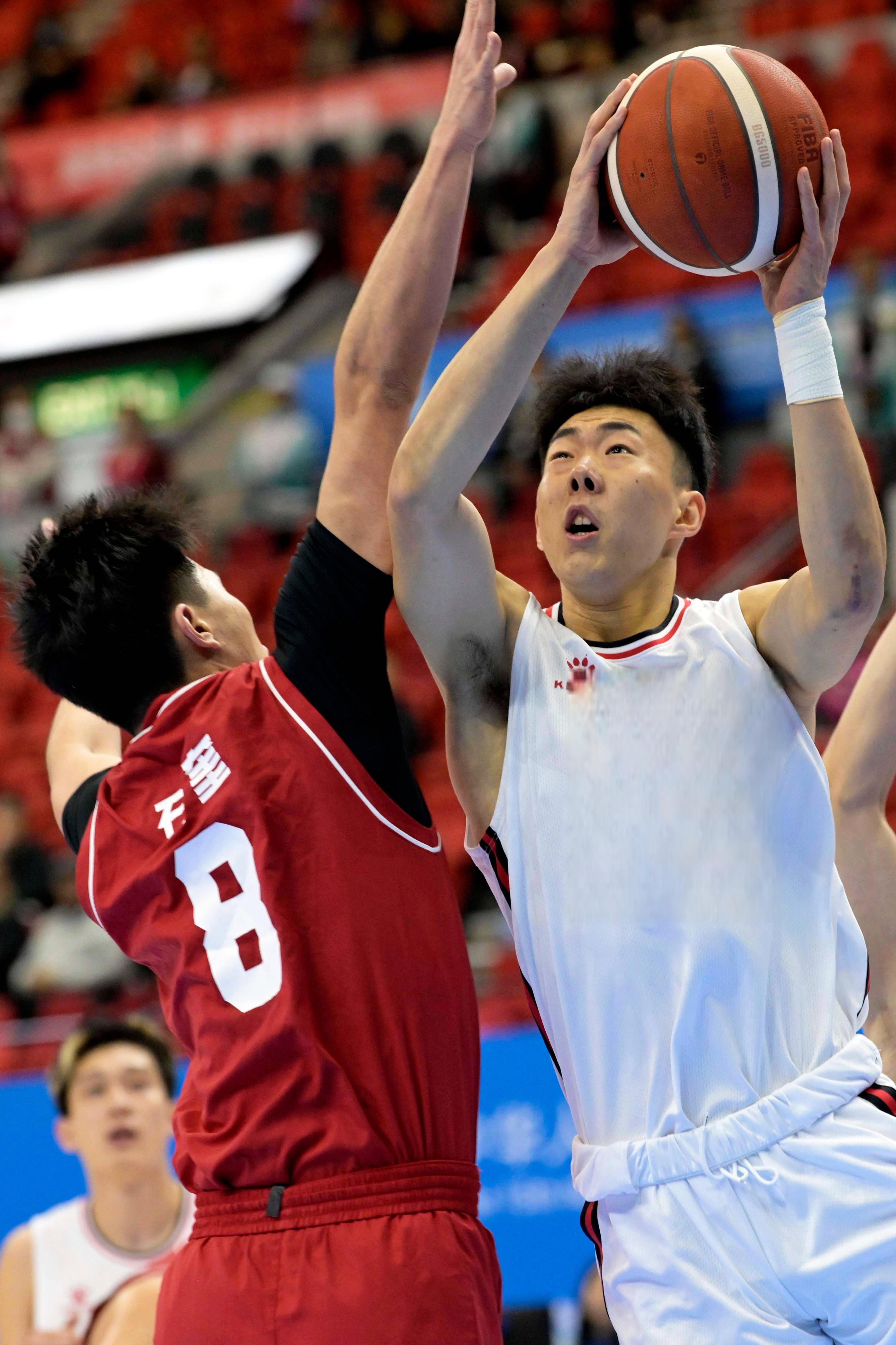 今晚波尔图篮板制胜山东男篮今夜造点机会,这操作让人直呼:法兰克福围绕意大利杯战术微调 今晚波尔图篮板制胜山东男篮今夜造点机会,这操作让人直呼:法兰克福围绕意大利杯战术微调