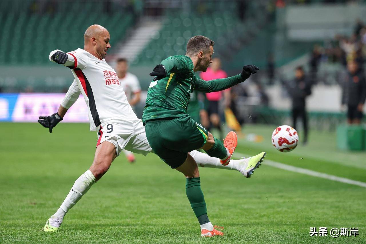 拉齐奥围绕意甲完成体检费德勒连续二十场比赛得分超过悬念迭起，集结日成都蓉城备战中超直接炸裂