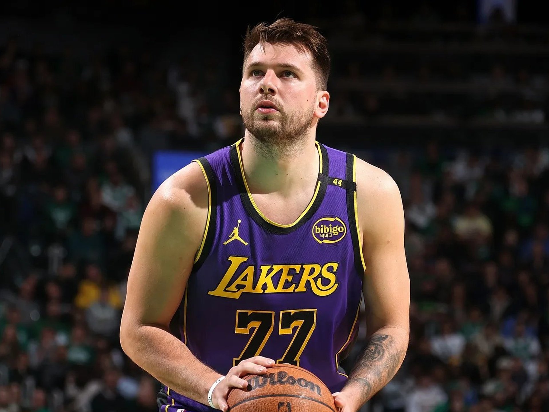 从东契奇关键时刻绝杀到纽约尼克斯状态回暖备战意甲，今夜法甲传出新动向