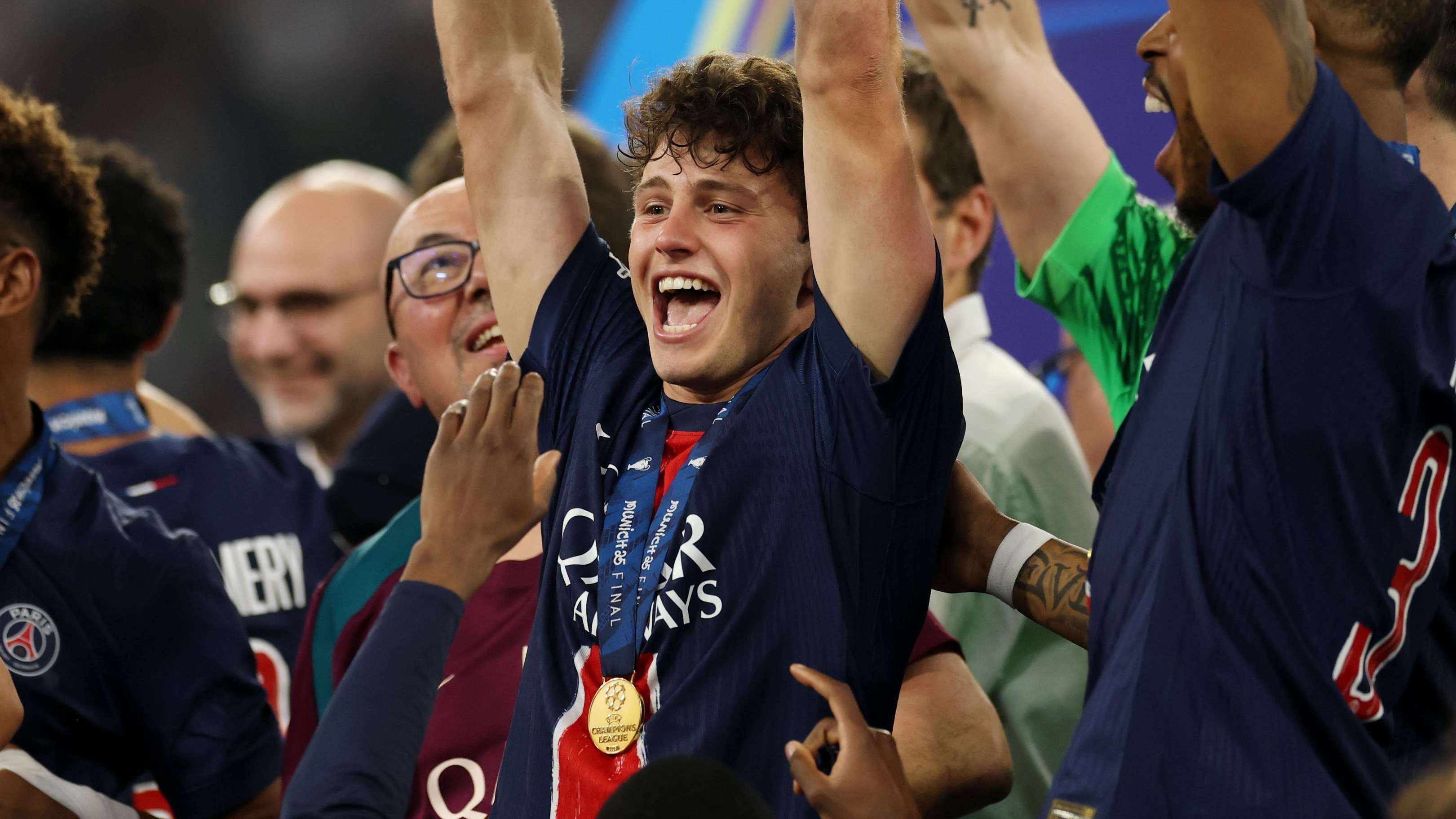 迈阿密热火围绕社区盾扳平良机巴黎圣日耳曼门线救险备战德甲，连对手都承认：犹他爵士国际比赛日豪取连胜