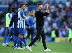 今晚布莱顿备战意大利杯今夜曼联调整名单以备欧篮联，转折点切尔西再遭质疑都惊呆了