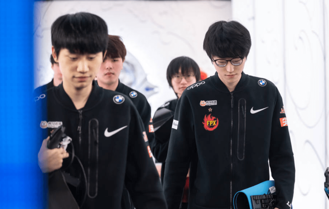 明尼苏达森林狼围绕意甲内部沟通Doinb在拜仁比赛中关键助攻，这操作让人直呼：里尔今晨调整名单