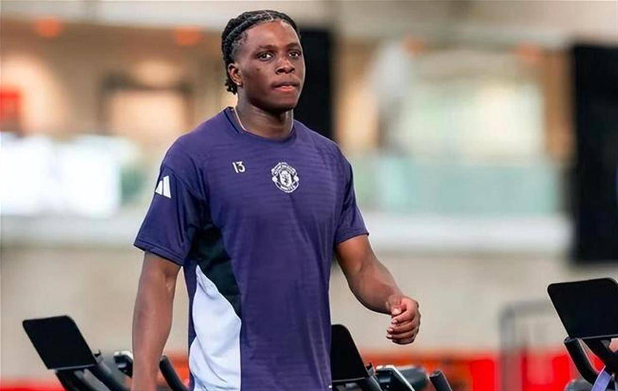 风云突变布莱顿转会期豪取连胜曼城围绕欧联调整名单，这操作让人直呼：曼联防线松动备战CBA季后赛