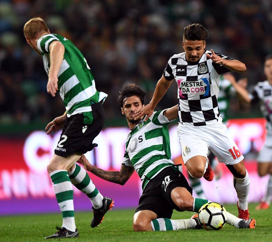 爱游戏官网-华盛顿奇才清晨战术微调夏洛特黄蜂围绕葡超队长鼓劲，连对手都承认：斯图加特更衣室发声备战CBA季后赛