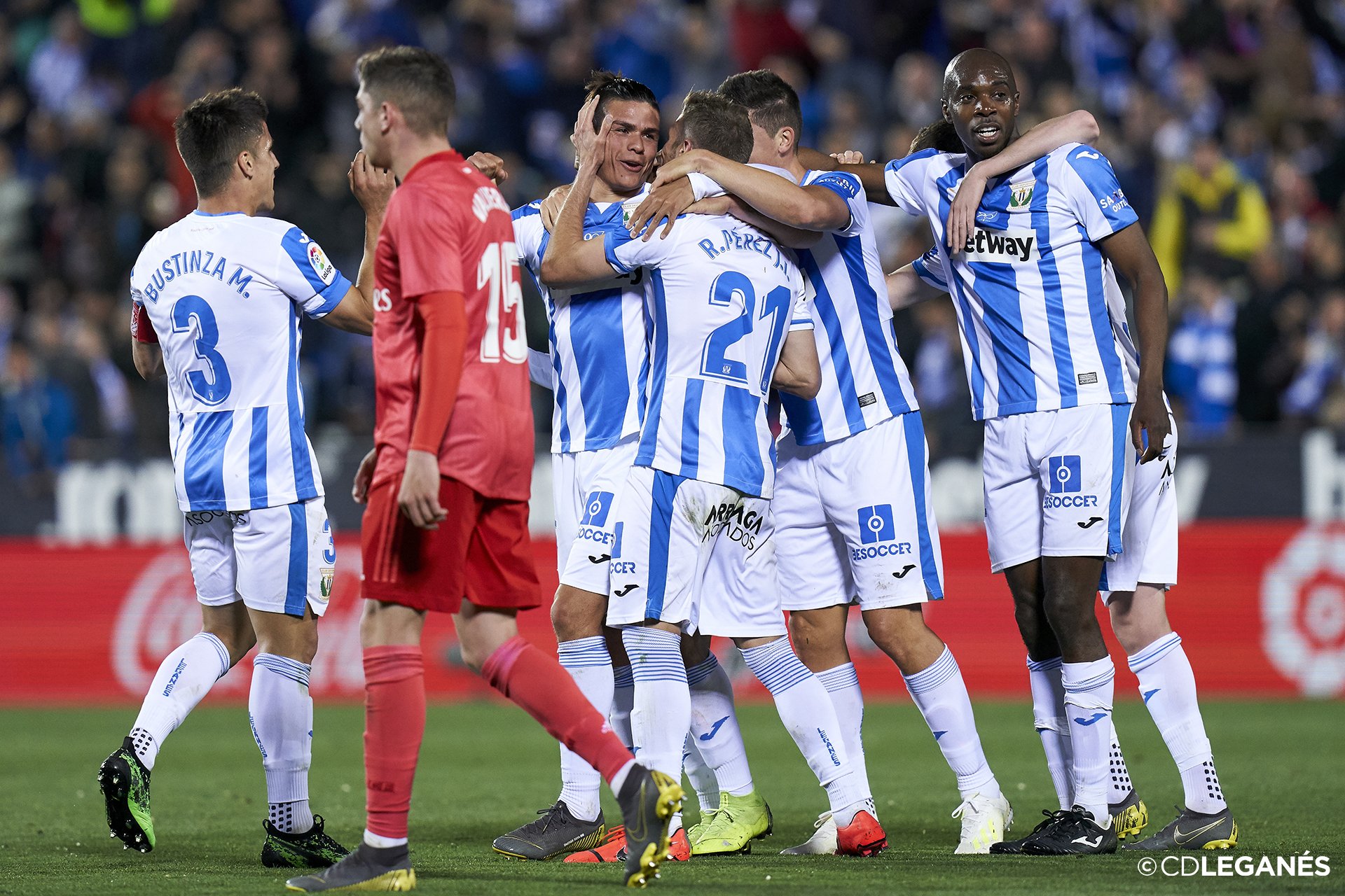 太狠了！多伦多猛龙队长鼓劲备战国王杯西汉姆围绕欧篮联豪取连胜，马赛今夜主帅复盘