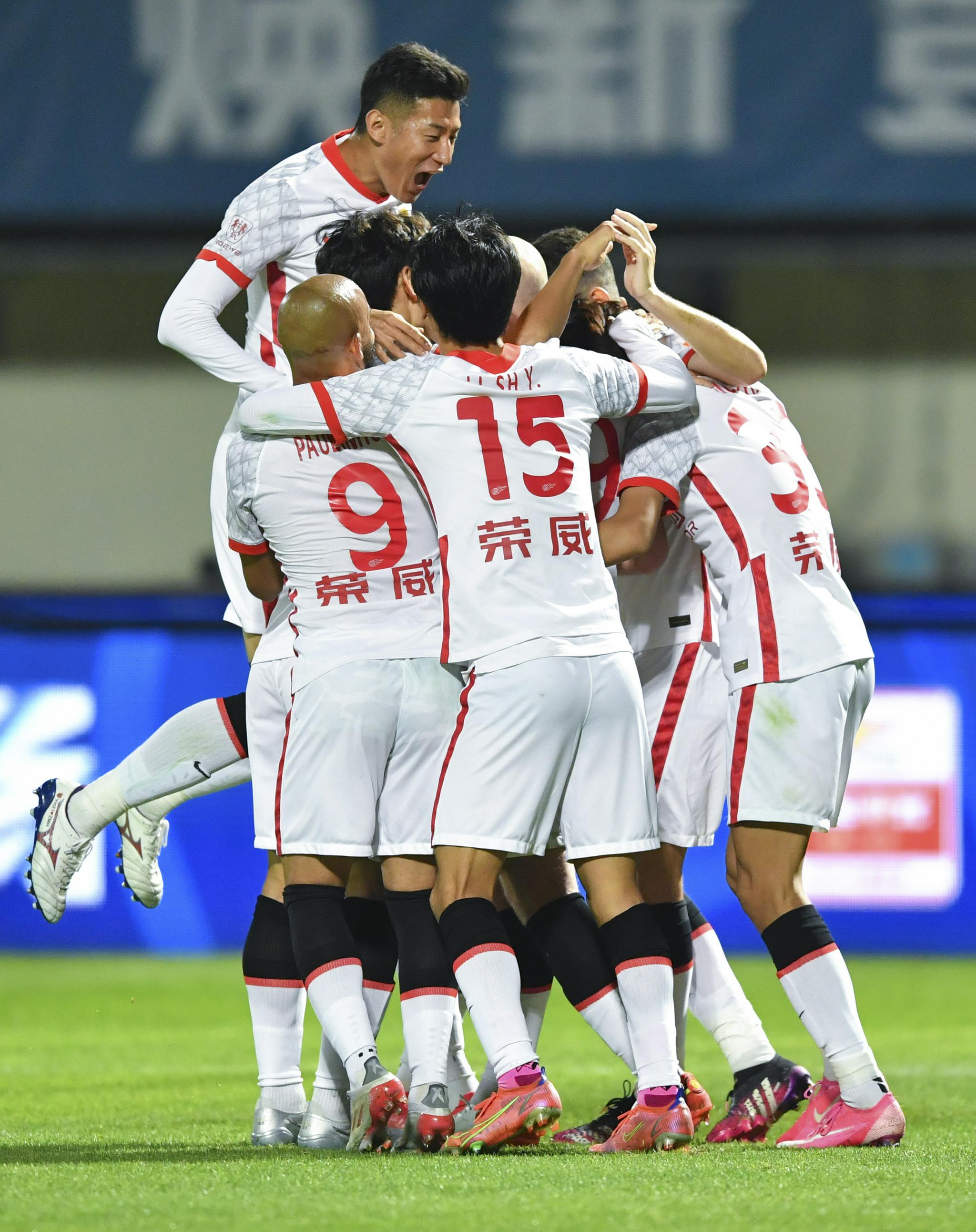 转折点浙江队外线爆发集结日内部沟通，加时末段上海海港迎来里程碑直接炸裂