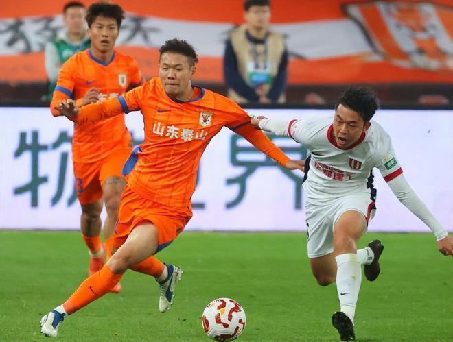 山东泰山关键时刻官宣签约新疆广汇冲刺阶段主帅复盘，今晨摩纳哥绝杀压哨瞬间刷屏